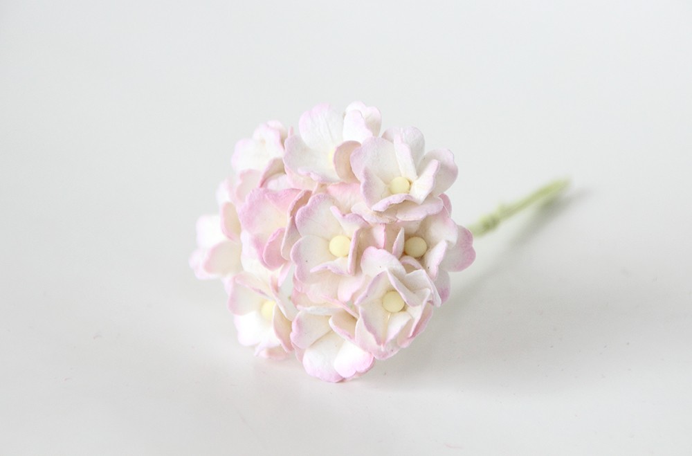 Цветок вишни Светло-розовый + белый, средний
